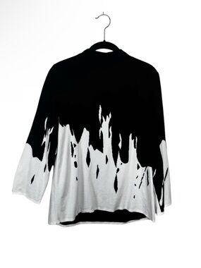 Chico’s Mock Drip Graphic Sweater 
Quarter Zip